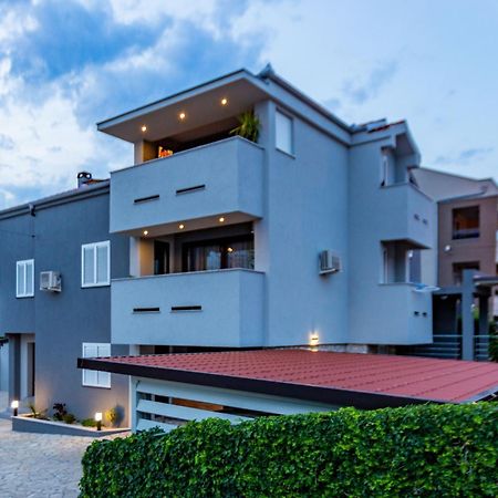 Katina Apartment With Private Pool Zara Esterno foto