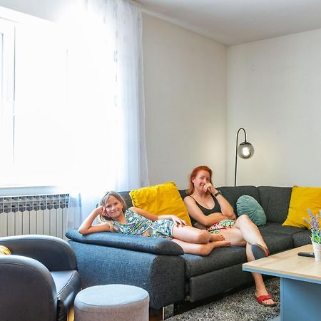 Katina Apartment With Private Pool Zara Esterno foto