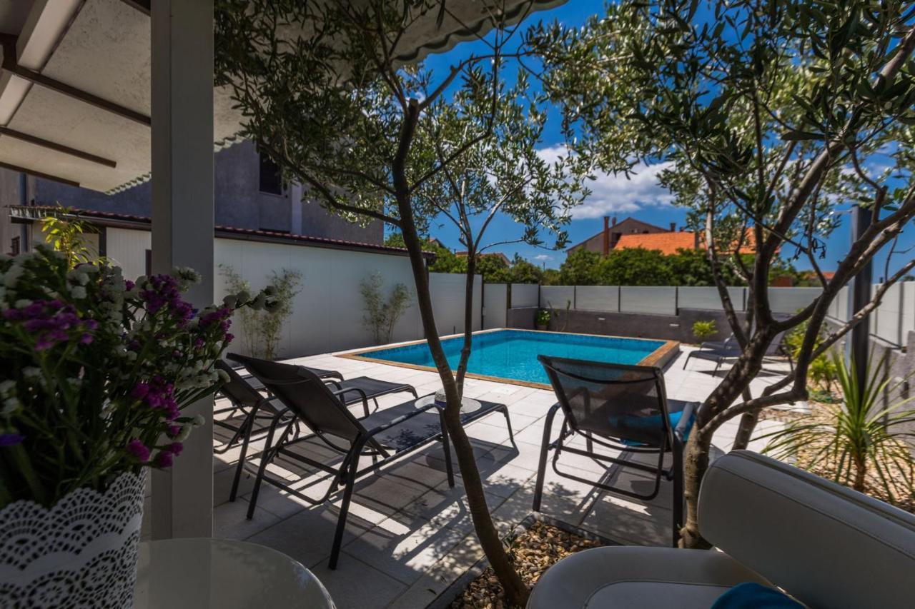 Katina Apartment With Private Pool Zara Esterno foto