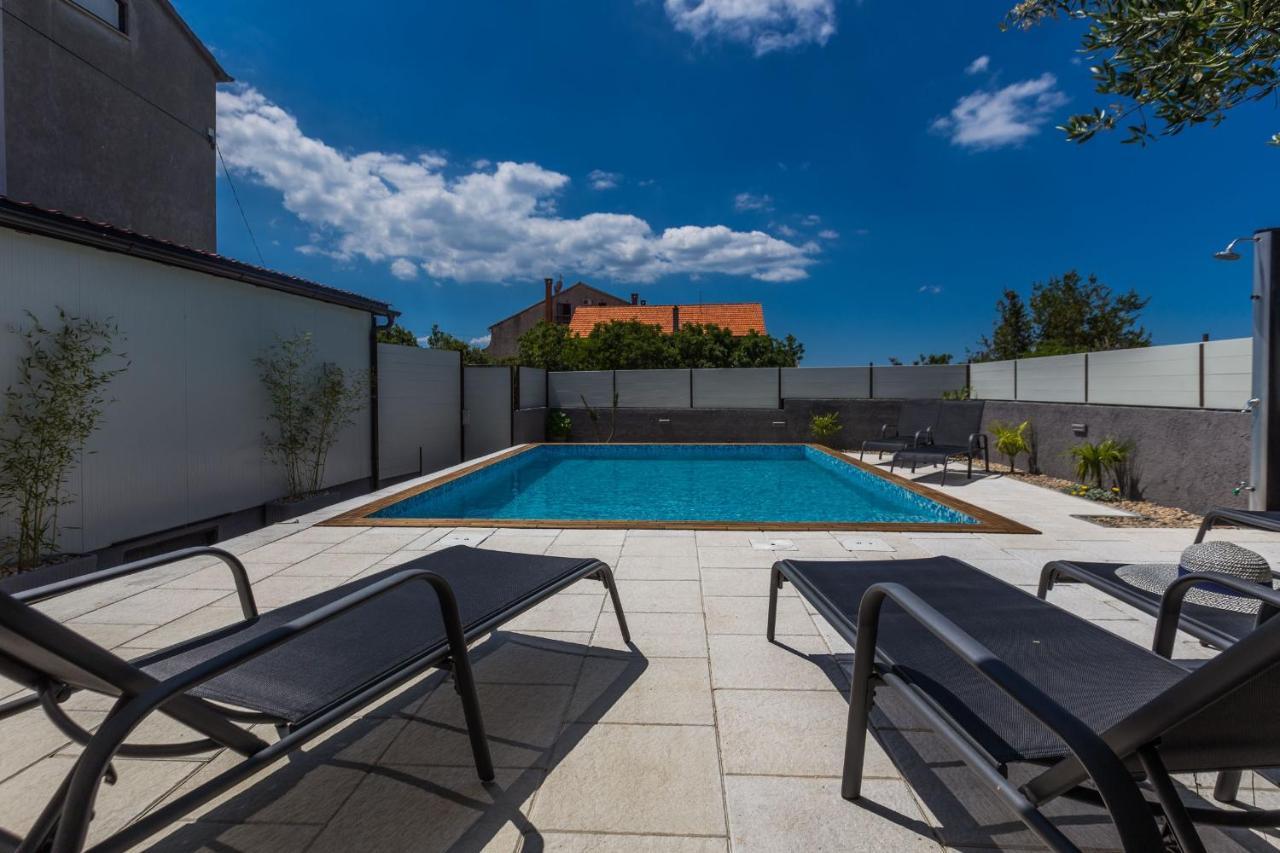 Katina Apartment With Private Pool Zara Esterno foto