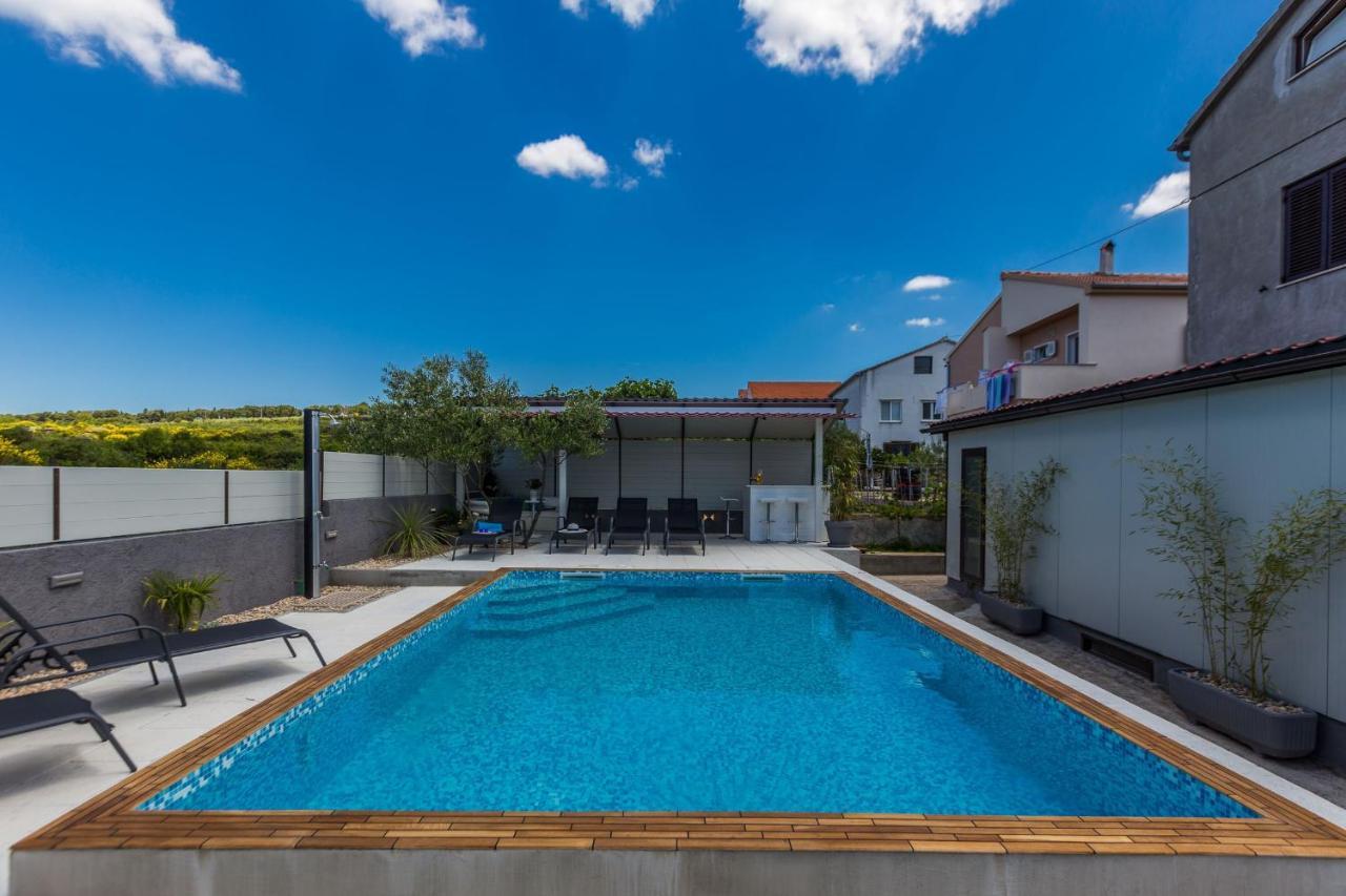Katina Apartment With Private Pool Zara Esterno foto