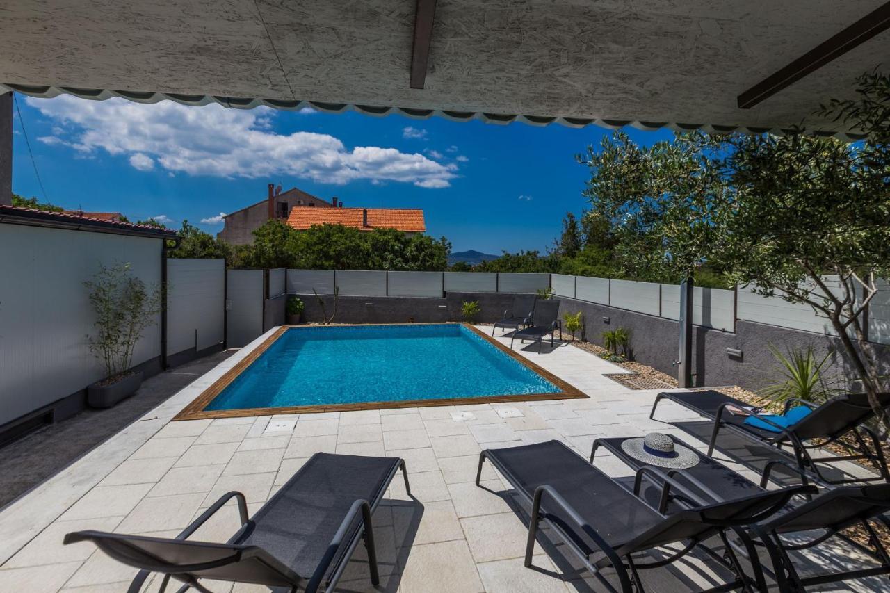 Katina Apartment With Private Pool Zara Esterno foto