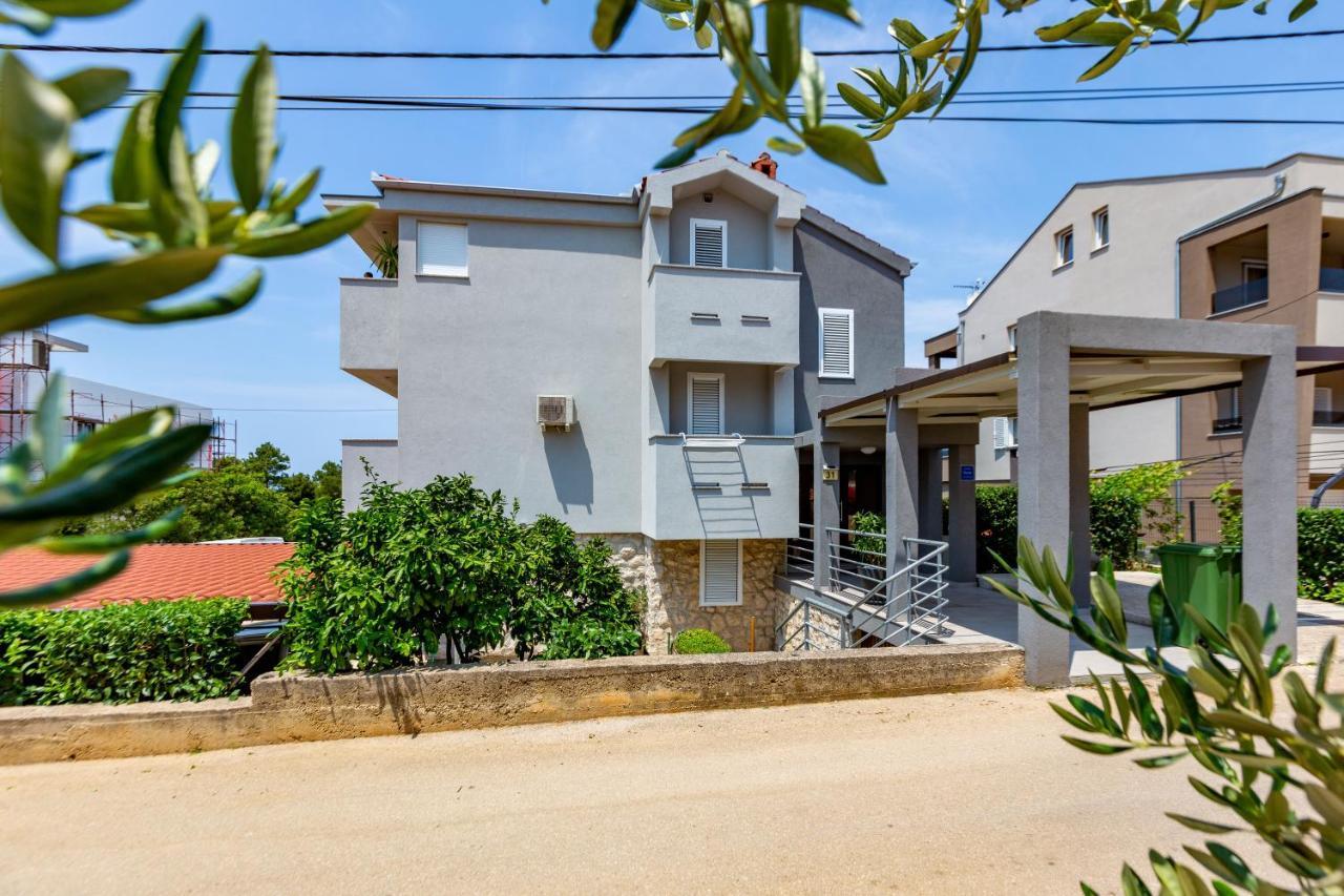 Katina Apartment With Private Pool Zara Esterno foto