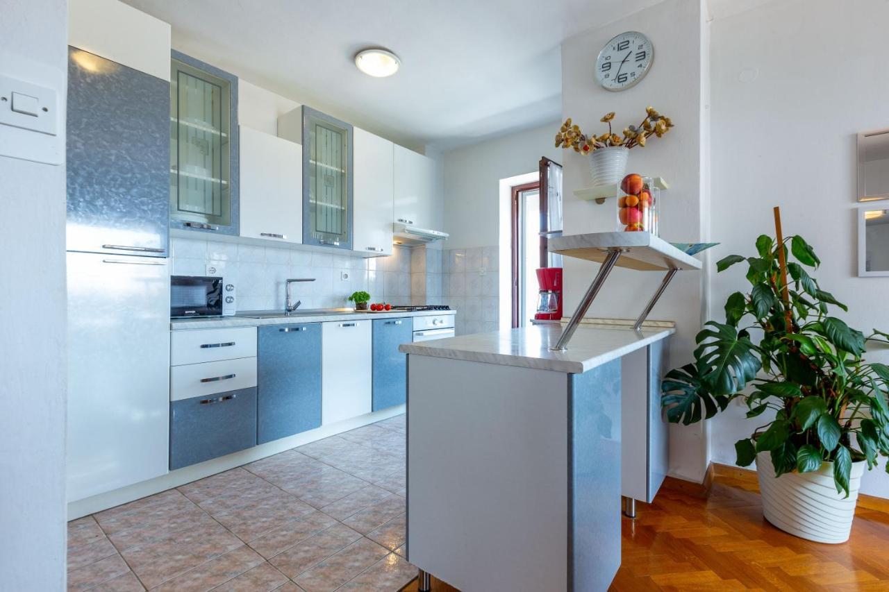 Katina Apartment With Private Pool Zara Esterno foto