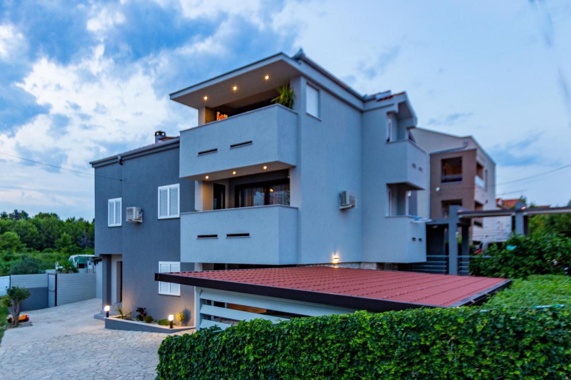 Katina Apartment With Private Pool Zara Esterno foto