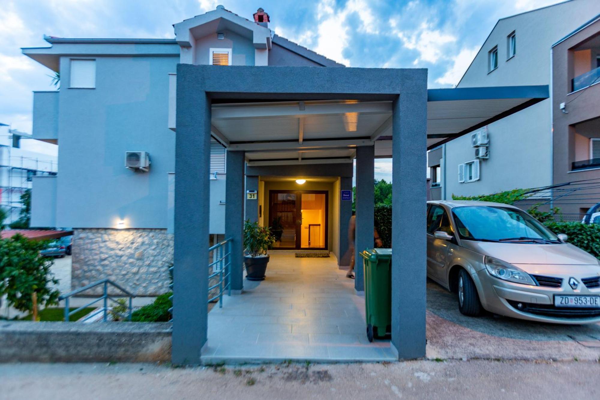 Katina Apartment With Private Pool Zara Esterno foto