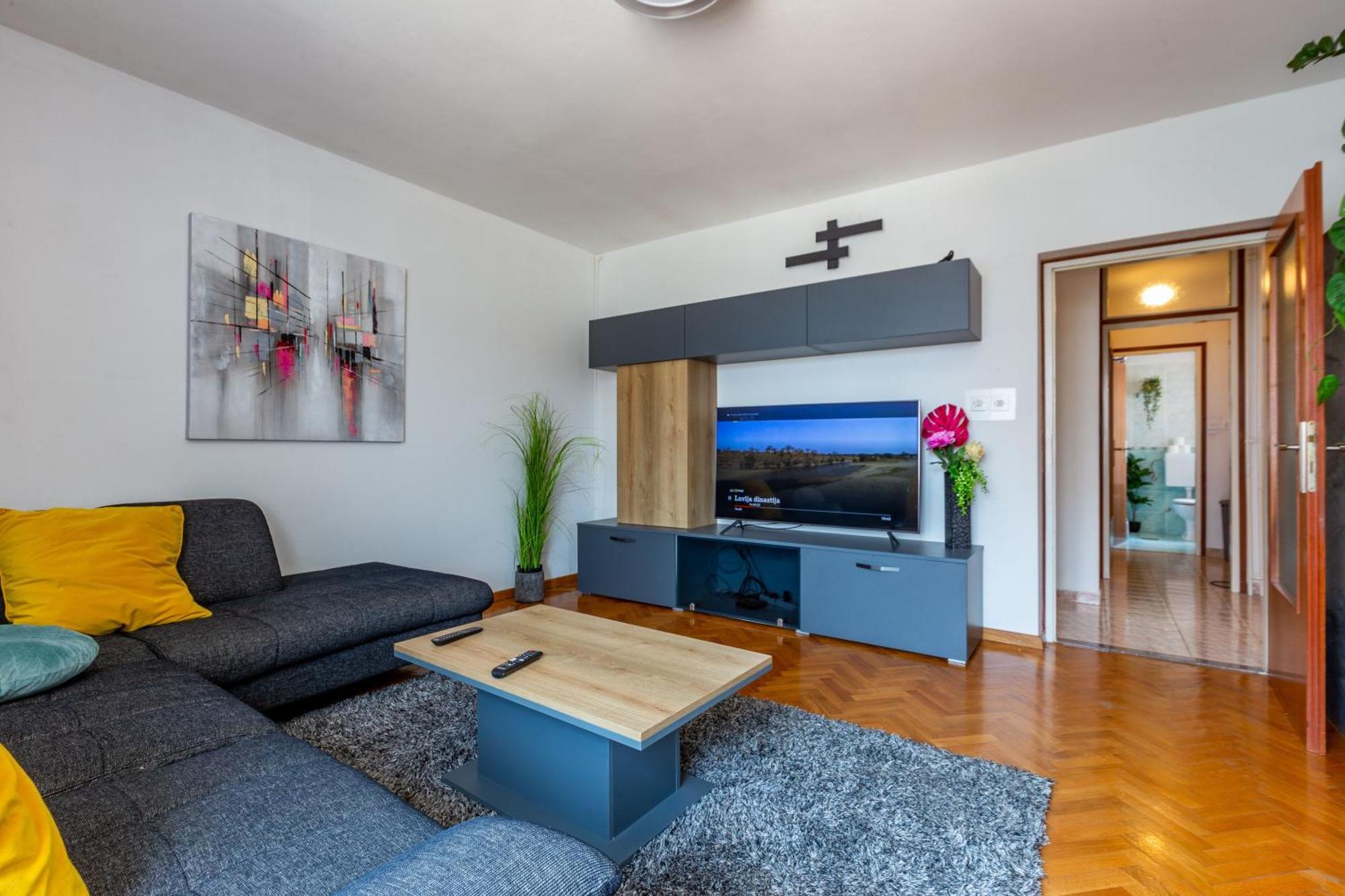 Katina Apartment With Private Pool Zara Esterno foto