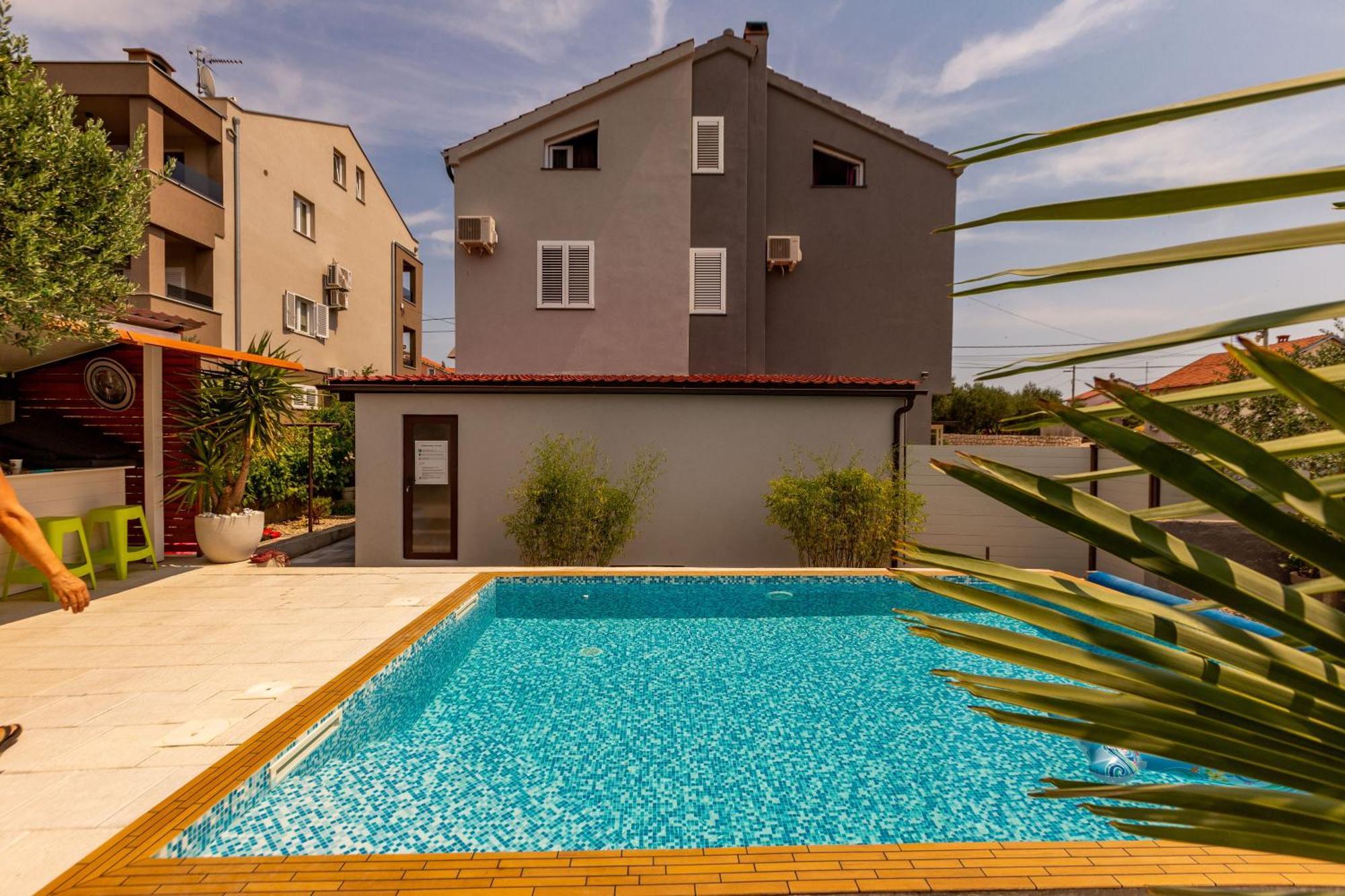 Katina Apartment With Private Pool Zara Esterno foto